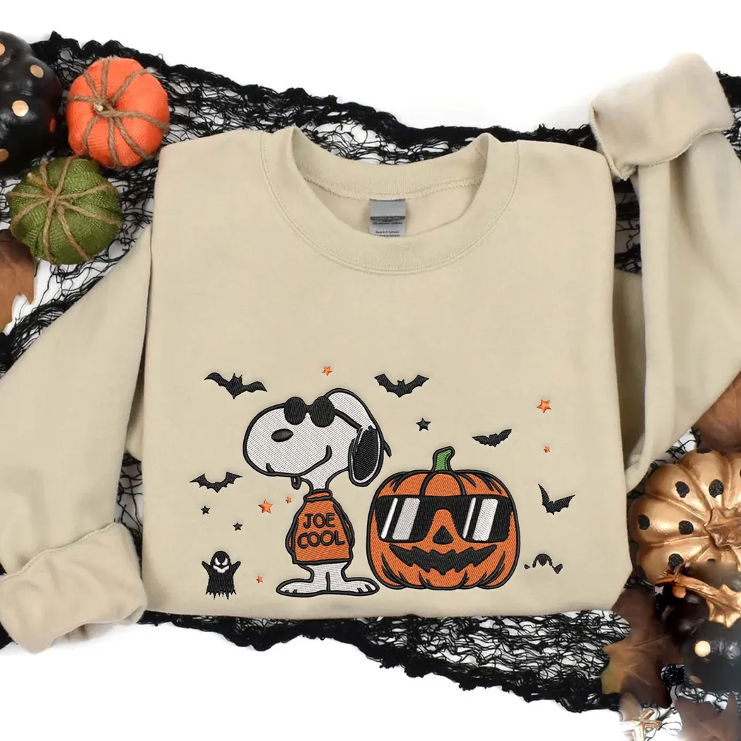 snoopy-cartoon-halloween-embroidered-sweatshirt-fashion-style-cv0dg.webp