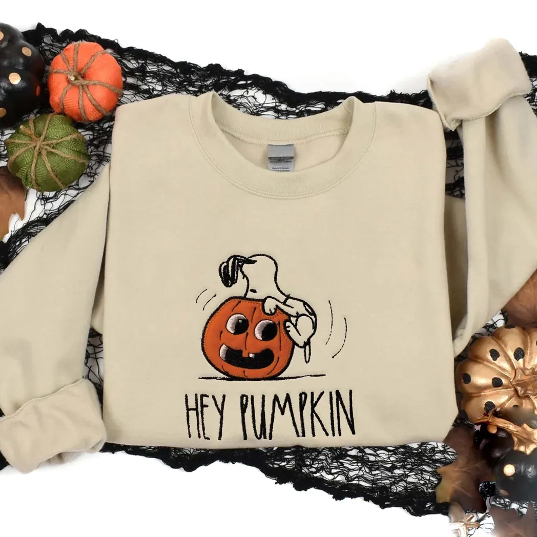 snoopy-cartoon-halloween-embroidered-sweatshirt-fashion-style-haig6.webp